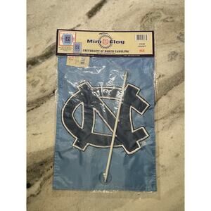Vintage North Carolina Tar Heels UNC Mini Garden Yard Flag NOS New In Package